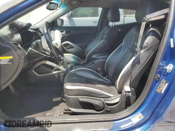 ✅ 2015 Hyundai Veloster Turbo • VIN: KMHTC6AE7FU241410 • Lot: 52547884. Wystawiony na Copart z przebiegiem 118 641 mil. Bezpłatny archiwum sprzedaży aukcyjnych z USA i szczegółowy raport historii pojazdu na DreamBid. Zdjęcie 7.