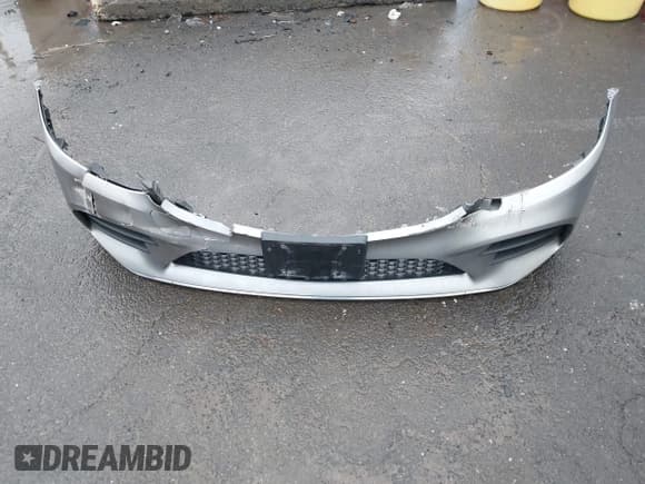 ✅ 2019 Mercedes-Benz C 300 • VIN: 55SWF8EBXKU318356 • Lot: 38609115. Wystawiony na IAAI z przebiegiem 47 860 mil. Bezpłatny archiwum sprzedaży aukcyjnych z USA i szczegółowy raport historii pojazdu na DreamBid. Zdjęcie 12.