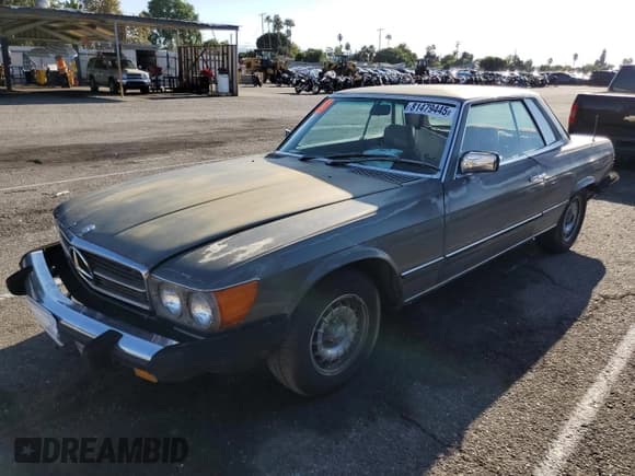 ✅ 1980 Mercedes-Benz SLC • VIN: WDB10702412030912 • Lot: 81479445. Listed on Copart with 233,409 mi. Free auction sales archive from the USA and detailed vehicle history report at DreamBid. Image 1.