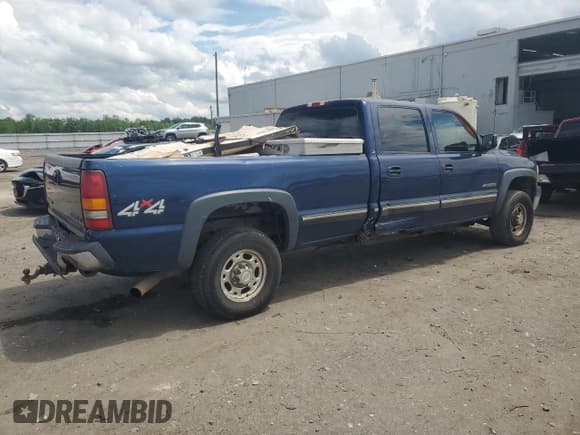 ✅ 2001 Chevrolet Silverado 2500HD LS • VIN: 1GCHK23U81F104273 • Lot: 55800415. Wystawiony na Copart z przebiegiem 215 292 mil. Bezpłatny archiwum sprzedaży aukcyjnych z USA i szczegółowy raport historii pojazdu na DreamBid. Zdjęcie 3.