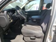 ✅ 2004 Dodge 2500 ST • VIN: 3D7KA28D64G174512 • Lot: 67075214. Wystawiony na Copart z przebiegiem 193 987 mil. Bezpłatny archiwum sprzedaży aukcyjnych z USA i szczegółowy raport historii pojazdu na DreamBid. Zdjęcie 7.