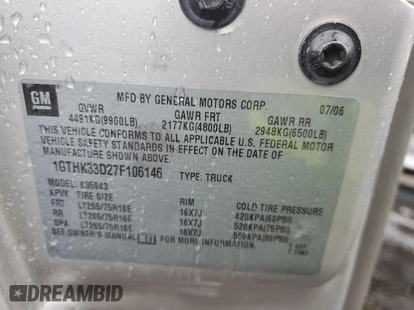 ✅ 2007 GMC Sierra 3500 SRW Work Trk • VIN: 1GTHK33D27F106146 • Lot: 77556084. Wystawiony na Copart z przebiegiem 277 900 mil. Bezpłatny archiwum sprzedaży aukcyjnych z USA i szczegółowy raport historii pojazdu na DreamBid. Zdjęcie 12.