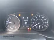 ✅ 2017 Hyundai Elantra Limited • VIN: 5NPD84LF5HH203675 • Lot: 43383132. Listed on IAAI with 97,209 mi. Free auction sales archive from the USA and detailed vehicle history report at DreamBid. Image 7.