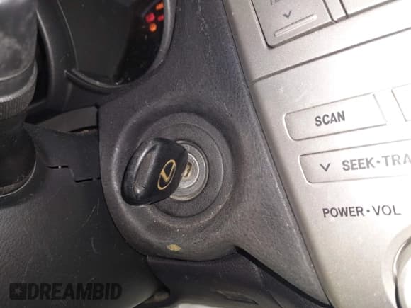 ✅ 2009 Lexus RX 350 • VIN: 2T2HK31U59C120777 • Лот: 43637009. Опубликован ранее на IAAI с пробегом 279 351 миль. Бесплатный доступ к архиву аукционных продаж из США и подробный отчёт об истории автомобиля на DreamBid. Изображение 11.