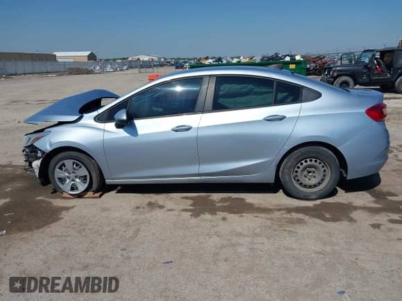 2017 Chevrolet Cruze LS с VIN 1G1BB5SM8H7146741, выставлен на аукционе IAAI как лот 42202527 с пробегом 74 463 миль миль и . История ставок и продаж доступна на DreamBid. Изображение 15.