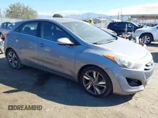 2014 Hyundai Elantra z VIN KMHD35LH3EU184398, wystawiony jako IAAI lot #43432035 z przebiegiem 135 820 mil mil oraz . Historia ofert i sprzedaży dostępna na DreamBid. Obrazek 1.