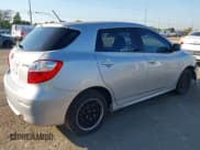 ✅ 2009 Toyota Matrix • VIN: 2T1KU40E59C165562 • Лот: 43122952. Опубликован ранее на IAAI с пробегом 201 688 миль. Бесплатный доступ к архиву аукционных продаж из США и подробный отчёт об истории автомобиля на DreamBid. Изображение 4.