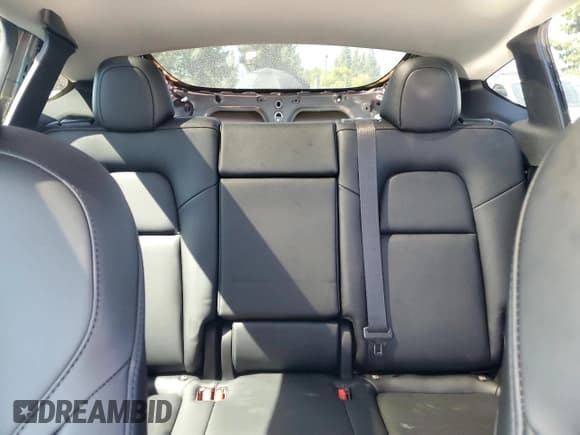 ✅ 2022 Tesla Model Y Long Range • VIN: 7SAYGDEE3NF507044 • Lot: 57560425. Wystawiony na Copart z przebiegiem 46 853 mil. Bezpłatny archiwum sprzedaży aukcyjnych z USA i szczegółowy raport historii pojazdu na DreamBid. Zdjęcie 10.