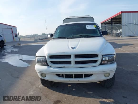 ✅ 2000 Dodge Dakota Sport • VIN: 1B7GG22N3YS765590 • Лот: 43192807. Опубликован ранее на IAAI с пробегом 113 245 миль. Бесплатный доступ к архиву аукционных продаж из США и подробный отчёт об истории автомобиля на DreamBid. Изображение 12.