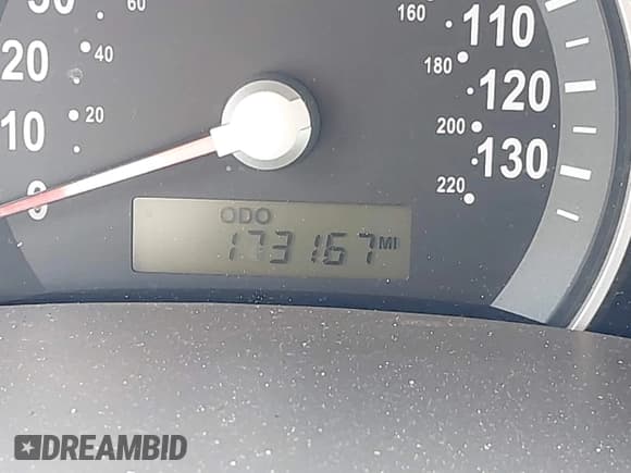 ✅ 2006 Kia Sedona LX • VIN: KNDMB233966099873 • Lot: 43591630. Wystawiony na IAAI z przebiegiem 173 167 mil. Bezpłatny archiwum sprzedaży aukcyjnych z USA i szczegółowy raport historii pojazdu na DreamBid. Zdjęcie 15.