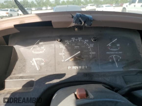 ✅ 1992 Ford F-150 • VIN: 1FTDF15Y7NPA18708 • Lot: 72081004. Wystawiony na Copart z przebiegiem Nie podano. Bezpłatny archiwum sprzedaży aukcyjnych z USA i szczegółowy raport historii pojazdu na DreamBid. Zdjęcie 9.