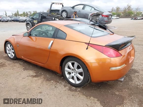 ✅ 2004 Nissan 350Z Enthusiast • VIN: JN1AZ34DX4T151458 • Лот: 43325725. Опубликован ранее на IAAI с пробегом 137 708 миль. Бесплатный доступ к архиву аукционных продаж из США и подробный отчёт об истории автомобиля на DreamBid. Изображение 3.