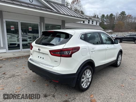 ✅ 2021 Nissan Rogue S • VIN: JN1BJ1AWXMW445821 • Lot: 43686728. Wystawiony na IAAI z przebiegiem 191 483 mil. Bezpłatny archiwum sprzedaży aukcyjnych z USA i szczegółowy raport historii pojazdu na DreamBid. Zdjęcie 4.