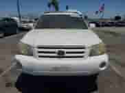 2004 Toyota Highlander с VIN JTEDD21A940081817, выставлен на аукционе Copart как лот 60977005 с пробегом 207 722 миль миль и Чистый • Clean title. История ставок и продаж доступна на DreamBid. Изображение 5.