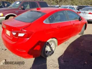 2017 Chevrolet Cruze LT z VIN 1G1BE5SM8H7186132, wystawiony jako IAAI lot #43436527 z przebiegiem 250 948 mil mil oraz . Historia ofert i sprzedaży dostępna na DreamBid. Obrazek 4.