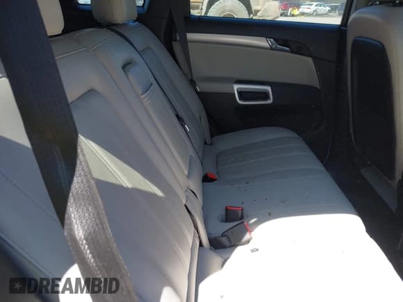 ✅ 2012 Chevrolet Captiva Sport LTZ • VIN: 3GNFL4E57CS641437 • Lot: 42045584. Wystawiony na IAAI z przebiegiem 197 818 mil. Bezpłatny archiwum sprzedaży aukcyjnych z USA i szczegółowy raport historii pojazdu na DreamBid. Zdjęcie 8.