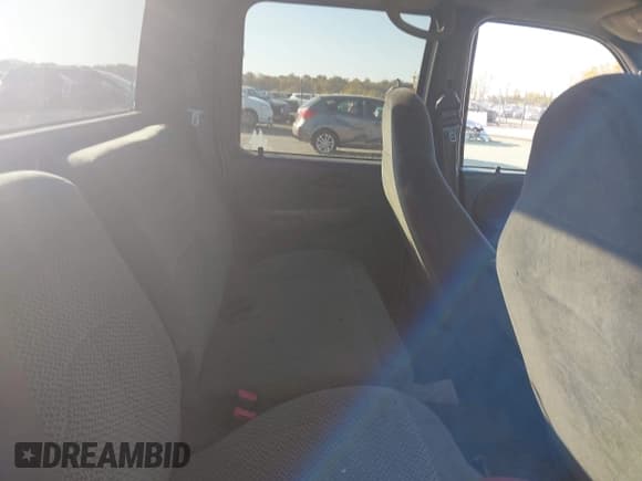 ✅ 2001 Ford F-150 XLT • VIN: 1FTRW08W11KE43620 • Lot: 43629524. Listed on IAAI with Not provided. Free auction sales archive from the USA and detailed vehicle history report at DreamBid. Image 8.