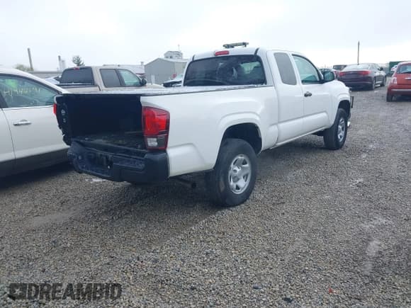 ✅ 2023 Toyota Tacoma SR • VIN: 3TYRX5GN8PT076160 • Lot: 41964463. Listed on IAAI with 29,583 mi. Free auction sales archive from the USA and detailed vehicle history report at DreamBid. Image 4.