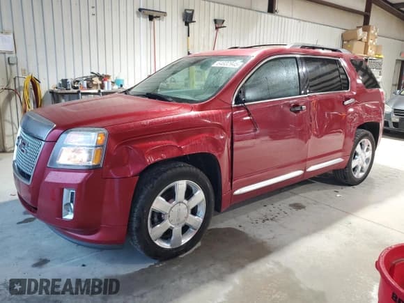 ✅ 2013 GMC Terrain Denali • VIN: 2GKFLYE38D6171163 • Lot: 64832945. Wystawiony na Copart z przebiegiem 147 014 mil. Bezpłatny archiwum sprzedaży aukcyjnych z USA i szczegółowy raport historii pojazdu na DreamBid. Zdjęcie 1.