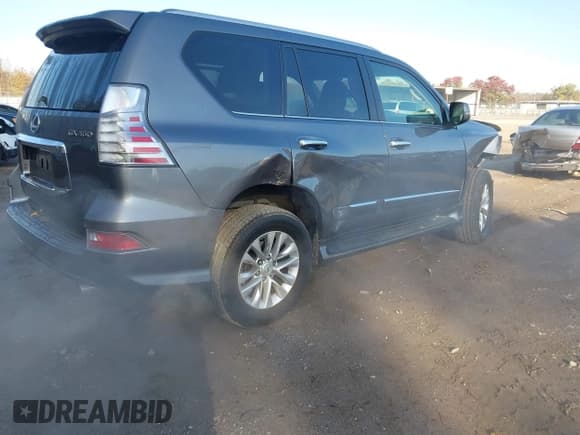 ✅ 2016 Lexus GX 460 • VIN: JTJBM7FX8G5133805 • Lot: 43573036. Wystawiony na IAAI z przebiegiem 109 484 mil. Bezpłatny archiwum sprzedaży aukcyjnych z USA i szczegółowy raport historii pojazdu na DreamBid. Zdjęcie 4.