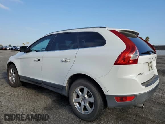 ✅ 2012 Volvo XC60 PZEV • VIN: YV4940DL8C2297511 • Lot: 80347935. Wystawiony na Copart z przebiegiem 146 177 mil. Bezpłatny archiwum sprzedaży aukcyjnych z USA i szczegółowy raport historii pojazdu na DreamBid. Zdjęcie 2.