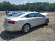 ✅ 2017 Chevrolet Impala LT • VIN: 1G1105SA9HU160401 • Лот: 67852464. Опубликован ранее на Copart с пробегом 266 015 миль. Бесплатный доступ к архиву аукционных продаж из США и подробный отчёт об истории автомобиля на DreamBid. Изображение 3.