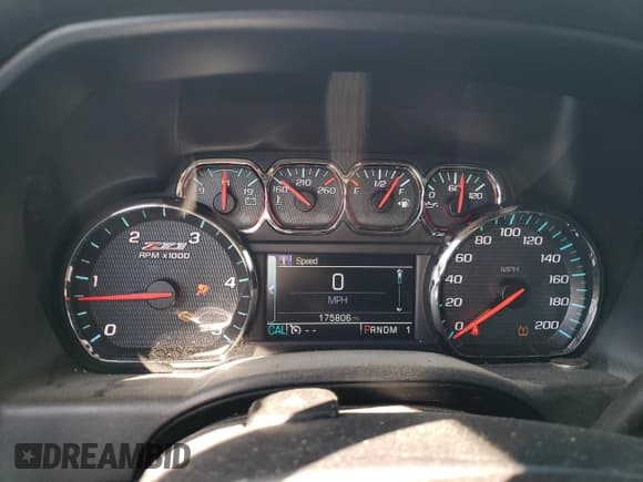 ✅ 2016 Chevrolet Silverado 2500HD LT • VIN: 1GC1KVE89GF221906 • Lot: 62914335. Wystawiony na Copart z przebiegiem 175 806 mil. Bezpłatny archiwum sprzedaży aukcyjnych z USA i szczegółowy raport historii pojazdu na DreamBid. Zdjęcie 9.