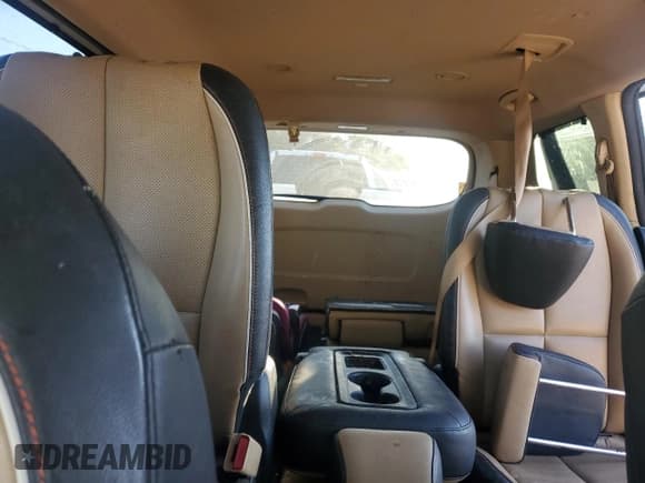 ✅ 2017 Kia Sedona EX • VIN: KNDMC5C13H6253851 • Лот: 86187275. Опубликован ранее на Copart с пробегом 88 588 миль. Бесплатный доступ к архиву аукционных продаж из США и подробный отчёт об истории автомобиля на DreamBid. Изображение 10.