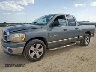 2006 Dodge 1500 SLT z VIN 1D7HA18256S642146, wystawiony jako Copart lot #64486705 z przebiegiem 204 067 mil mil oraz Szkoda całkowita • Salvage title. Historia ofert i sprzedaży dostępna na DreamBid. Obrazek 1.