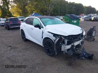 ✅ 2023 Lexus RX 500h F Sport Performance • VIN: 2T2BCMEA9PC008411 • Lot: 43134724. Wystawiony na IAAI z przebiegiem 16 mil. Bezpłatny archiwum sprzedaży aukcyjnych z USA i szczegółowy raport historii pojazdu na DreamBid. Zdjęcie 1.