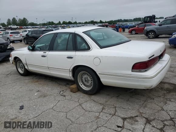 ✅ 1997 Ford Crown Victoria LX • VIN: 2FALP74WXVX114442 • Lot: 59524075. Listed on Copart with 138,450 mi. Free auction sales archive from the USA and detailed vehicle history report at DreamBid. Image 2.