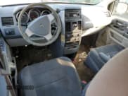 ✅ 2010 Dodge Grand Caravan SE • VIN: 2D4RN4DE2AR335115 • Lot: 81961505. Listed on Copart with 196,124 mi. Free auction sales archive from the USA and detailed vehicle history report at DreamBid. Image 8.