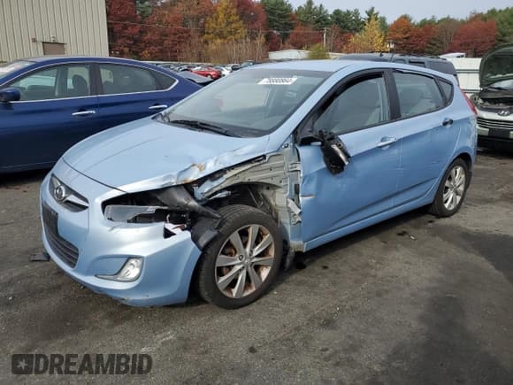✅ 2013 Hyundai Accent SE • VIN: KMHCU5AE8DU117781 • Лот: 78880864. Опубликован ранее на Copart с пробегом 95 189 миль. Бесплатный доступ к архиву аукционных продаж из США и подробный отчёт об истории автомобиля на DreamBid. Изображение 1.