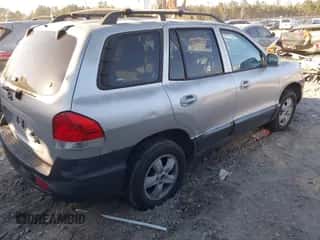 2005 Hyundai Santa Fe GLS z VIN KM8SC13D25U938582, wystawiony jako IAAI lot #41283607 z przebiegiem 176 212 mil mil oraz . Historia ofert i sprzedaży dostępna na DreamBid. Obrazek 4.