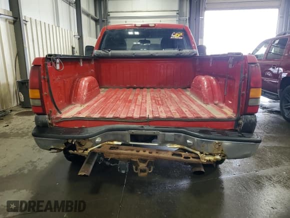 ✅ 2000 Chevrolet Silverado 1500 LS • VIN: 1GCEK14T1YZ297281 • Лот: 69442765. Опубликован ранее на Copart с пробегом 259 461 миль. Бесплатный доступ к архиву аукционных продаж из США и подробный отчёт об истории автомобиля на DreamBid. Изображение 6.