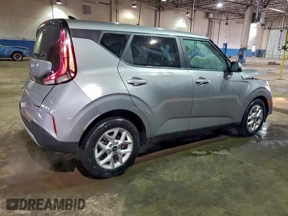 ✅ 2025 Kia Soul LX • VIN: KNDJ23AU6S7935695 • Lot: 94197205. Listed on Copart with 19,872 mi. Free auction sales archive from the USA and detailed vehicle history report at DreamBid. Image 3.