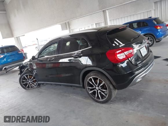 ✅ 2016 Mercedes-Benz GLA 250 • VIN: WDCTG4GB3GJ238611 • Lot: 42503290. Wystawiony na IAAI z przebiegiem 112 054 mil. Bezpłatny archiwum sprzedaży aukcyjnych z USA i szczegółowy raport historii pojazdu na DreamBid. Zdjęcie 13.