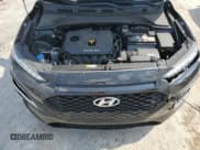 ✅ 2019 Hyundai Kona SE • VIN: KM8K12AA6KU266686 • Лот: 67202544. Опубликован ранее на Copart с пробегом 127 756 миль. Бесплатный доступ к архиву аукционных продаж из США и подробный отчёт об истории автомобиля на DreamBid. Изображение 12.