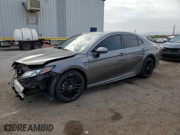 2021 Toyota Camry Hybrid XSE с VIN 4T1K31AK1MU555989, выставлен на аукционе Copart как лот 68739885 с пробегом 40 120 миль миль и Списание • Salvage title. История ставок и продаж доступна на DreamBid. Изображение 1.