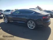 ✅ 2019 Audi A5 Sportback Premium Plus • VIN: WAUENCF5XKA040320 • Lot: 82202745. Wystawiony na Copart z przebiegiem 41 850 mil. Bezpłatny archiwum sprzedaży aukcyjnych z USA i szczegółowy raport historii pojazdu na DreamBid. Zdjęcie 2.