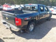 ✅ 2013 Chevrolet Silverado 1500 LT • VIN: 3GCPKSE77DG161375 • Lot: 43318557. Wystawiony na IAAI z przebiegiem 321 443 mil. Bezpłatny archiwum sprzedaży aukcyjnych z USA i szczegółowy raport historii pojazdu na DreamBid. Zdjęcie 4.
