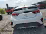 2019 Hyundai Veloster Premium z VIN KMHTG6AFXKU003039, wystawiony jako Copart lot #65254234 z przebiegiem 50 396 mil mil oraz Szkoda całkowita • Salvage title. Historia ofert i sprzedaży dostępna na DreamBid. Obrazek 6.