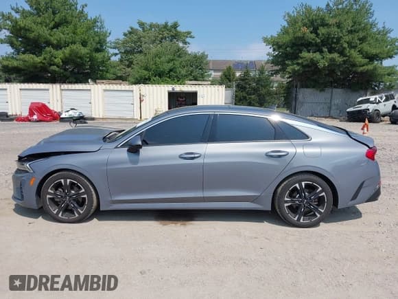 ✅ 2023 Kia K5 EX • VIN: 5XXG34J20PG181316 • Lot: 42784940. Wystawiony na IAAI z przebiegiem 82 833 mil. Bezpłatny archiwum sprzedaży aukcyjnych z USA i szczegółowy raport historii pojazdu na DreamBid. Zdjęcie 14.