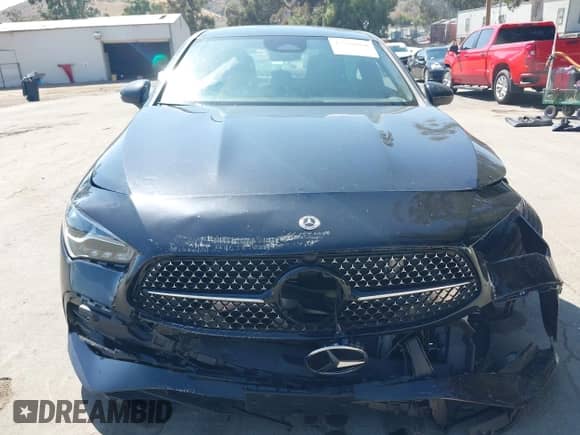 2025 Mercedes-Benz CLA 250 с VIN W1K5J4GB1SN482992, выставлен на аукционе IAAI как лот 42268860 с пробегом 4 537 миль миль и . История ставок и продаж доступна на DreamBid. Изображение 12.