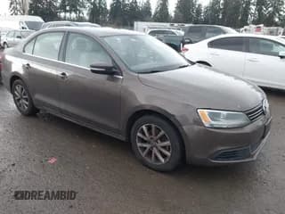 ✅ 2013 Volkswagen Jetta SE • VIN: 3VWDP7AJ4DM374477 • Lot: 43720472. Listed on IAAI with 151,635 mi. Free auction sales archive from the USA and detailed vehicle history report at DreamBid. Image 1.