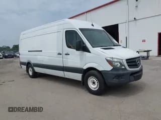 ✅ 2016 Mercedes-Benz Sprinter Cargo EXT • VIN: WD3PE8DD3GP364646 • Лот: 42444570. Опубликован ранее на IAAI с пробегом 402 000 миль. Бесплатный доступ к архиву аукционных продаж из США и подробный отчёт об истории автомобиля на DreamBid. Изображение 1.