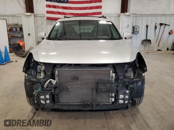 ✅ 2011 Hyundai Veracruz Limited • VIN: KM8NU4CC7BU166997 • Lot: 90265355. Listed on Copart with 122,004 mi. Free auction sales archive from the USA and detailed vehicle history report at DreamBid. Image 5.