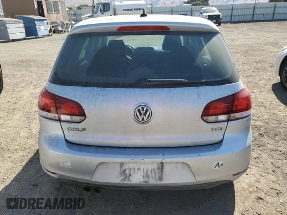 ✅ 2012 Volkswagen Golf TDI • VIN: WVWNM7AJ1CW023721 • Лот: 62218345. Опубликован ранее на Copart с пробегом 107 509 миль. Бесплатный доступ к архиву аукционных продаж из США и подробный отчёт об истории автомобиля на DreamBid. Изображение 6.