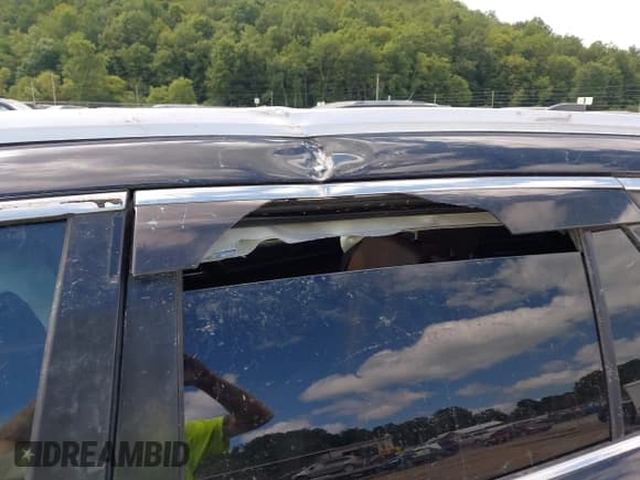 ✅ 2018 Subaru Outback Touring • VIN: 4S4BSETC8J3349263 • Lot: 42824096. Listed on IAAI with 110,522 mi. Free auction sales archive from the USA and detailed vehicle history report at DreamBid. Image 16.