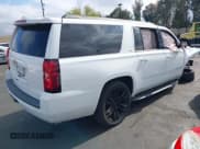 ✅ 2020 Chevrolet Suburban LT • VIN: 1GNSCHKC8LR189168 • Lot: 42129912. Wystawiony na IAAI z przebiegiem Nie podano. Bezpłatny archiwum sprzedaży aukcyjnych z USA i szczegółowy raport historii pojazdu na DreamBid. Zdjęcie 4.